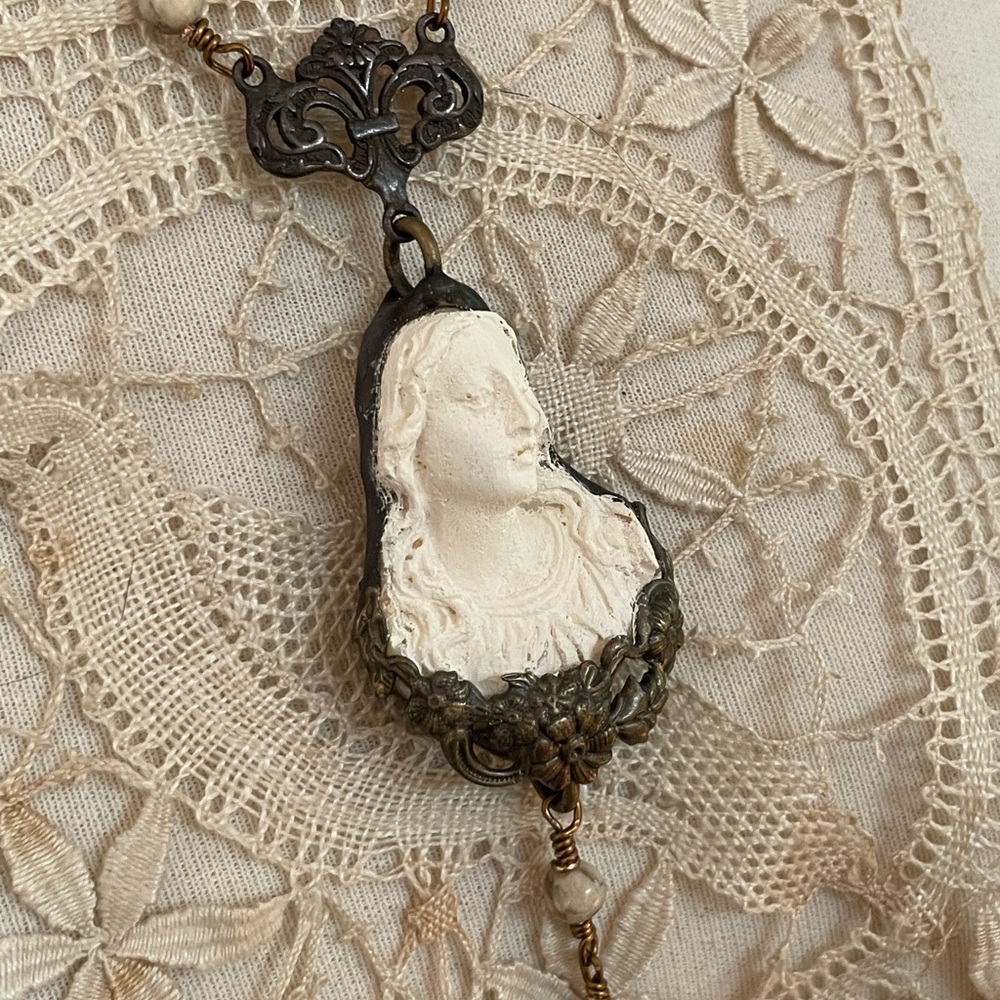 Virgin Mary rosary handmade antique inspired French Brocante - Picture 10 of 13